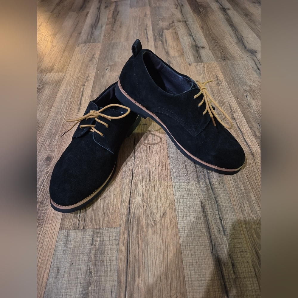 Mens Black Suede Derby, Casual Dress Shoes with Tan Laces